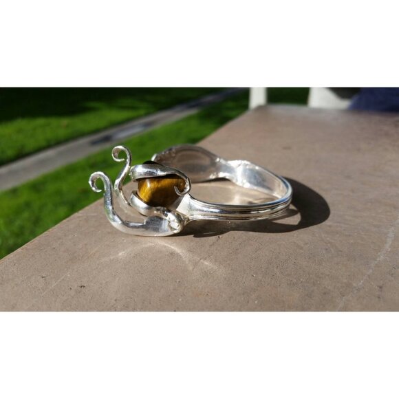 Vintage silver fork bracelet - clutching Tiger's eye stone- antique -boho - chic - Picture 1 of 6